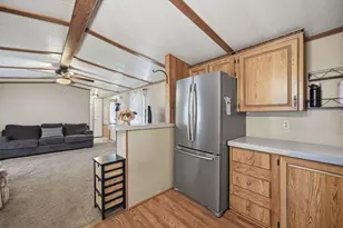 19 Winter St, Salem, NH 03079 - Photo 5