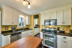 159 N Main St, Wolfeboro, NH 03894 - Photo 33