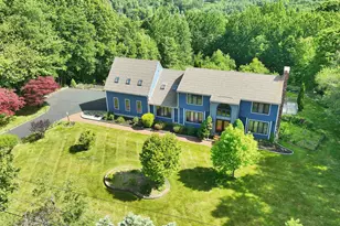 8 Longview Dr, Bow, NH 03304 - Photo 1