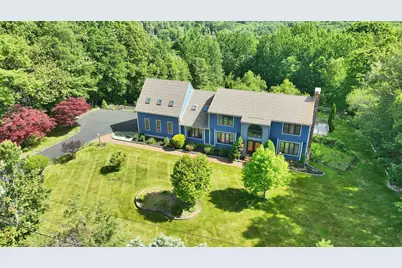 8 Longview Drive, Bow, NH 03304 - Photo 5