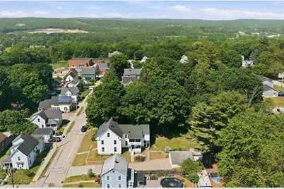 9 Pine Street, Pembroke, NH 03275 - Photo 11