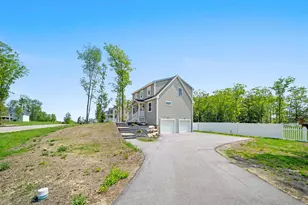30 Ida Cir, Rochester, NH 03868 - Photo 3