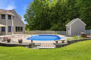 22 Clark Cir, Pelham, NH 03076 - Photo 11