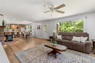 10 Cove St, Goffstown, NH 03045 - Photo 23