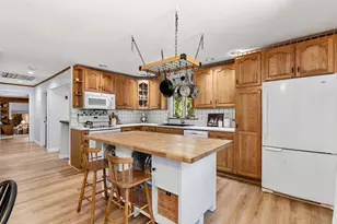 10 Cove St, Goffstown, NH 03045 - Photo 21