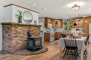 10 Cove St, Goffstown, NH 03045 - Photo 27