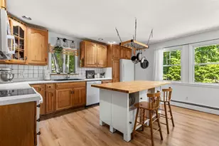 10 Cove St, Goffstown, NH 03045 - Photo 23