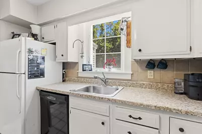 611 Coolidge Avenue, Manchester, NH 03102 - Photo 13
