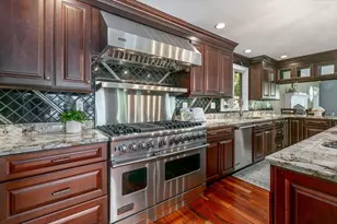 81 Conleys Grove Rd, Derry, NH 03038 - Photo 11