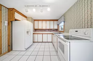 33 Ross St, Nashua, NH 03060 - Photo 7