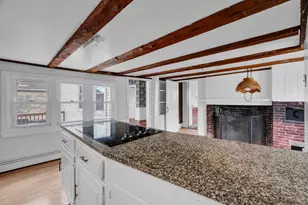 357 Maplewood Ave, Portsmouth, NH 03801 - Photo 7