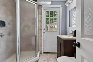 24 Blanchard St, Nashua, NH 03060 - Photo 25