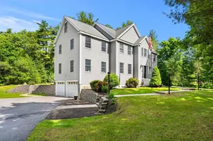 24 Fireside Drive, Epping, NH 03042 - Photo 3