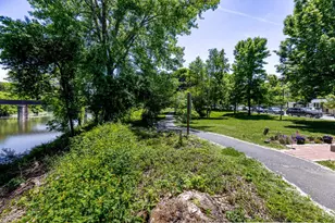 35 Railroad Row Rd, Hartford, VT 05001 - Photo 15