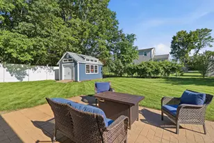 37 W Glenwood St, Nashua, NH 03060 - Photo 21
