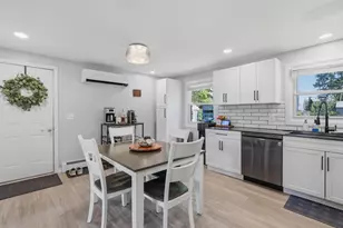 37 W Glenwood St, Nashua, NH 03060 - Photo 9