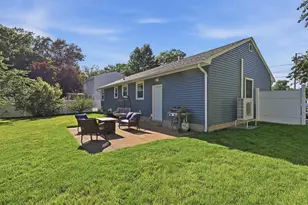 37 W Glenwood St, Nashua, NH 03060 - Photo 25