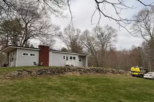 17 Hampstead Rd, Salem, NH 03079 - Photo 1
