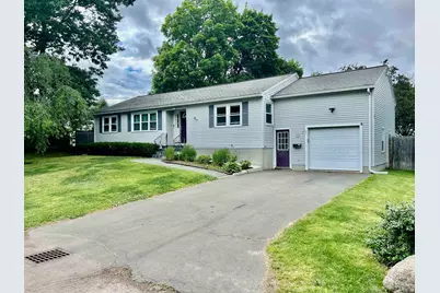 108 Peak Street, Manchester, NH 03104 - Photo 3