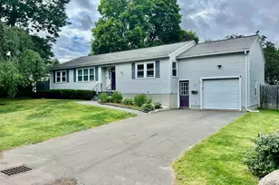 108 Peak St, Manchester, NH 03104 - Photo 3