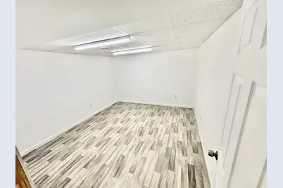 108 Peak Street, Manchester, NH 03104 - Photo 23
