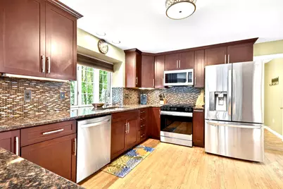 8 Sandstone Drive, Nashua, NH 03063 - Photo 17