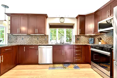 8 Sandstone Drive, Nashua, NH 03063 - Photo 15