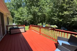 37 Pine Ridge Dr, Candia, NH 03034 - Photo 7