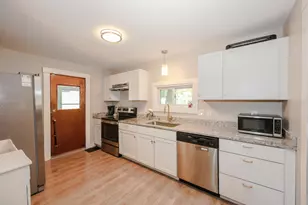 24 Gorham St, Manchester, NH 03102 - Photo 11