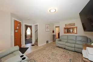 24 Gorham St, Manchester, NH 03102 - Photo 9