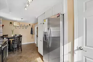14 9th St, Nashua, NH 03060 - Photo 11