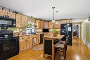 51 Kilby St, Manchester, NH 03103 - Photo 3