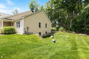 25 Ridgeview Dr, Candia, NH 03034 - Photo 3