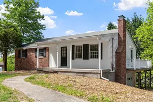 92 Bridge St, Salem, NH 03079 - Photo 1