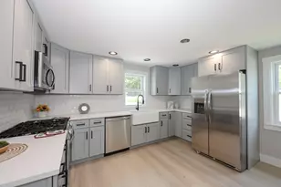 62 Park St, Franklin, NH 03235 - Photo 9