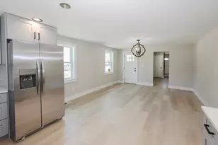 62 Park St, Franklin, NH 03235 - Photo 11