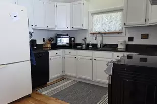 5 1/2 Lyndon St, Concord, NH 03301 - Photo 13