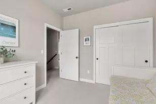 66 Redwood Way, Manchester, NH 03102 - Photo 39