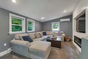 5 Frenette Dr, Hudson, NH 03051 - Photo 9