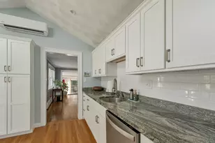 5 Frenette Dr, Hudson, NH 03051 - Photo 11