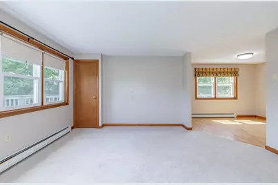 90 Dawson Avenue, Manchester, NH 03104 - Photo 7