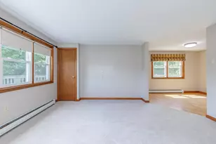 90 Dawson Ave, Manchester, NH 03104 - Photo 7