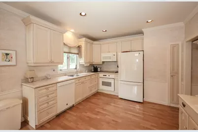 27 Eastman Street, Nashua, NH 03060 - Photo 15