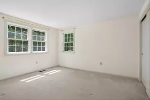 153 Fleming St, Manchester, NH 03104 - Photo 35