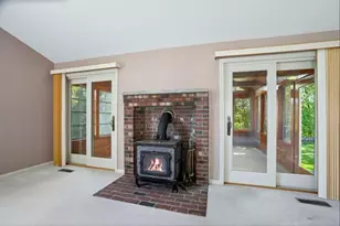 153 Fleming St, Manchester, NH 03104 - Photo 15