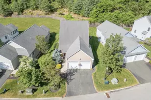 27 Hollow Ridge Dr, Nashua, NH 03062 - Photo 33