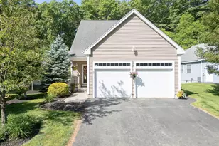 27 Hollow Ridge Dr, Nashua, NH 03062 - Photo 29