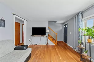 93 1/2 Chandler St, Nashua, NH 03064 - Photo 9
