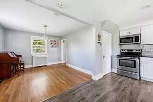 20 Upland St, Manchester, NH 03102 - Photo 7