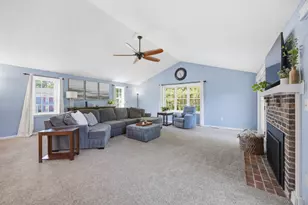 8 Bennington Rd, Nashua, NH 03064 - Photo 7